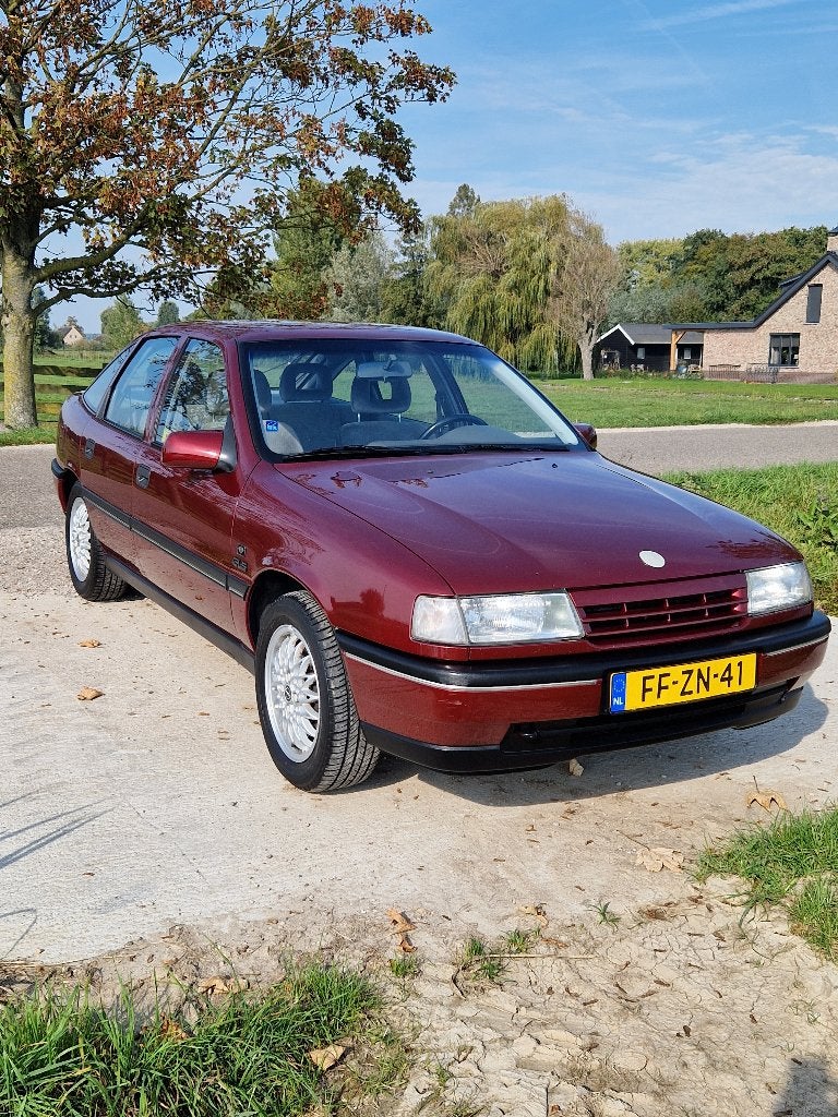 Staat in NL Opel Vectra A 2.0i GLS Diamond 2e eigenaar 72dkm, Autos, 1350 kg, Achat, Rétroviseurs électriques, Boîte manuelle