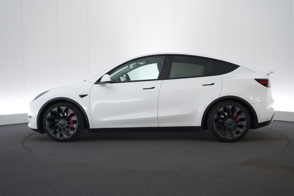 (2DGJ979) TESLA MODEL Y, Autos, Cuir, Achat, Phares entièrement LED, Carnet d'entretien