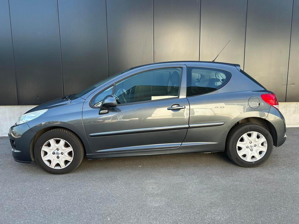 Peugeot 207+ 1.4i / 1ste eigenaar / 30.000km / Airco, Auto's, Peugeot, Euro 5, Stof, Electronic Stability Program (ESP), Zwart