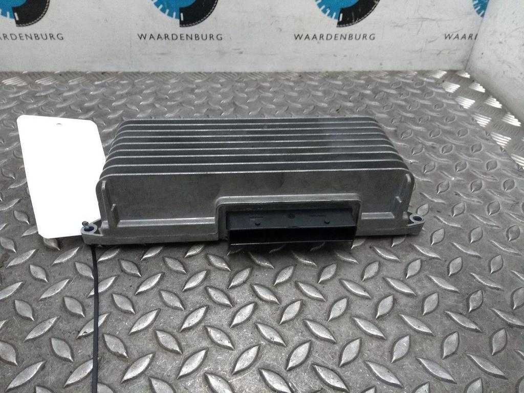 AUDI A4 2.0 TFSI Pro Line VERSTERKER UNIT AUDIO 2009, Ophalen of Verzenden, Gebruikt, Stiba lid