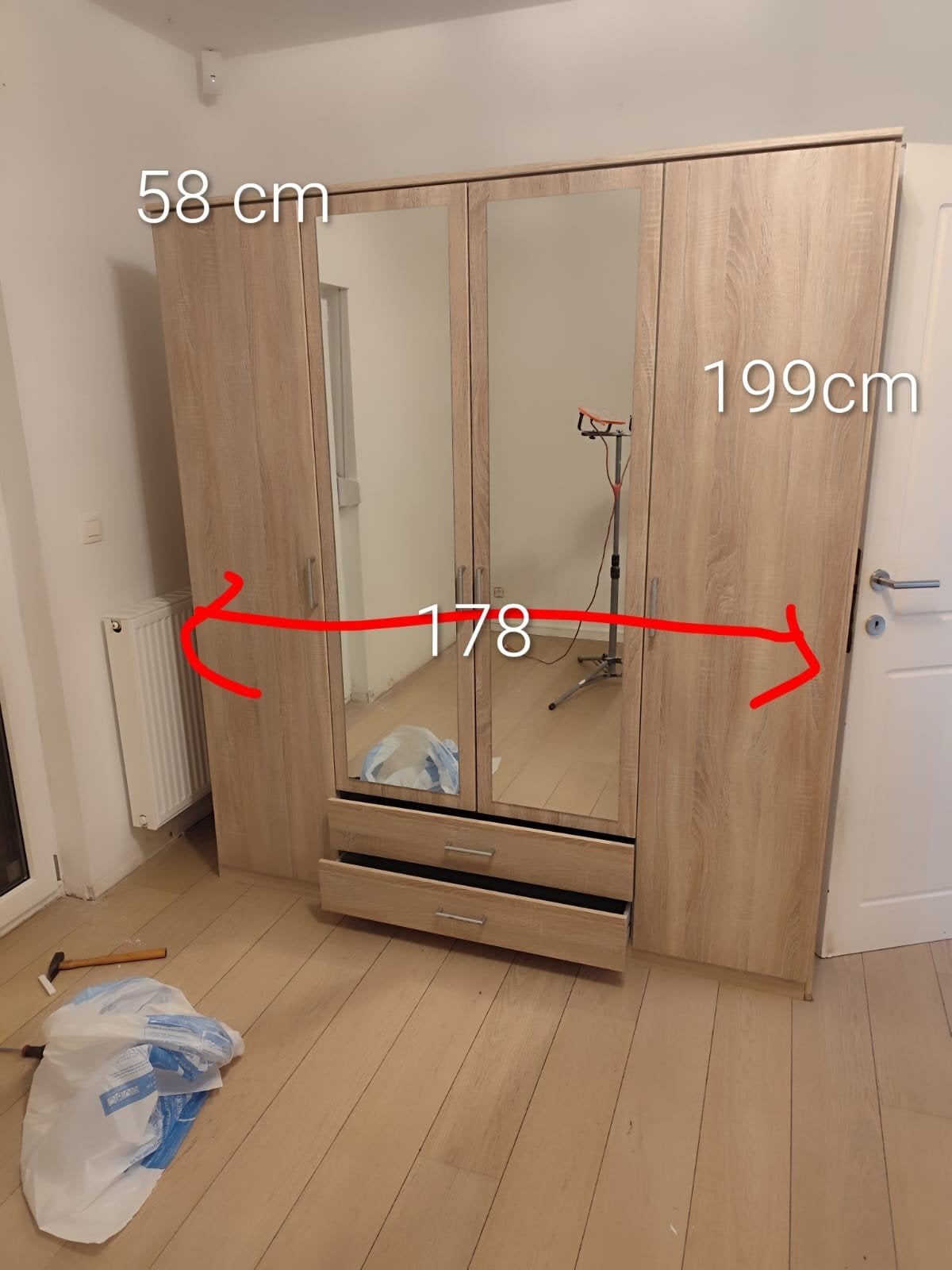 Armoire 4 portes, 150 à 200 cm, Comme neuf, 50 à 75 cm, 150 à 200 cm