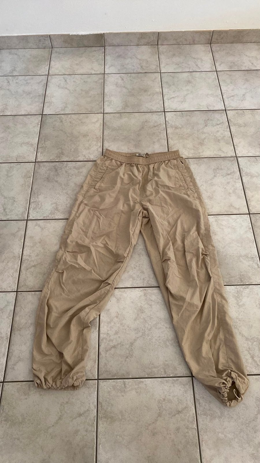 Beige broek, Beige, Lang, Gedragen, Ophalen