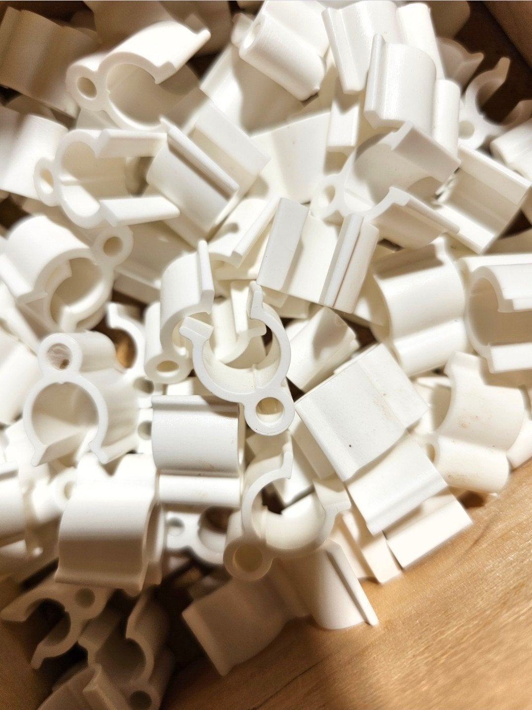 Porte-perchoir en plastique - Shop and Webshop, Enlèvement