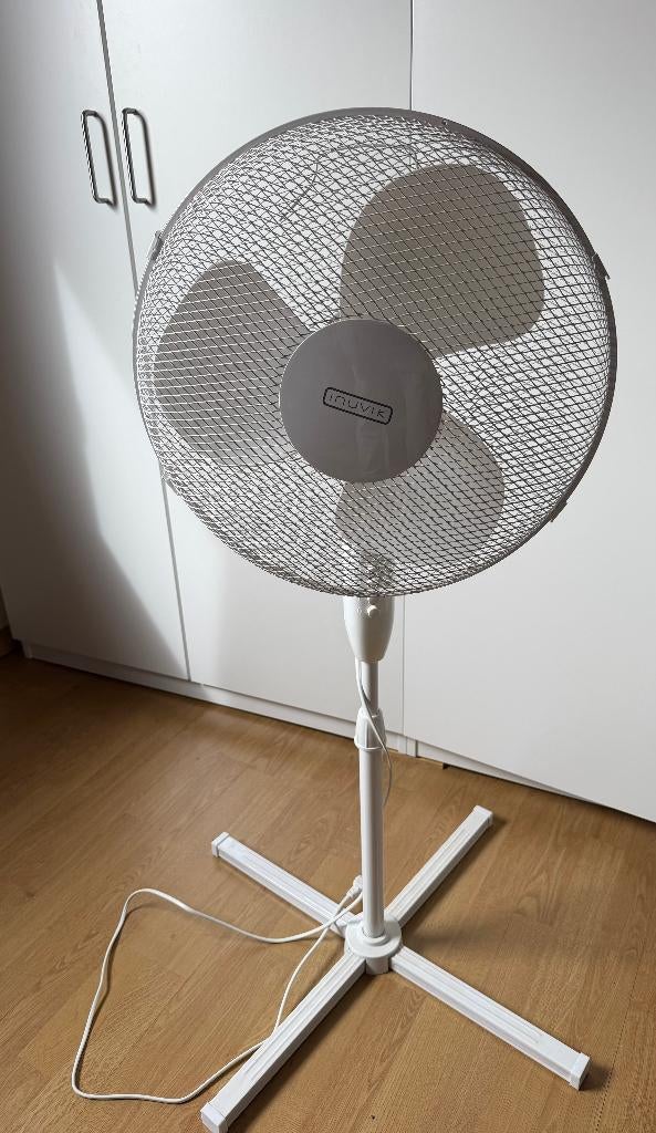 Inuvik Staande ventilator 40cm I-FAN40S01MW, Elektronische apparatuur, Ophalen, Zo goed als nieuw, Statiefventilator