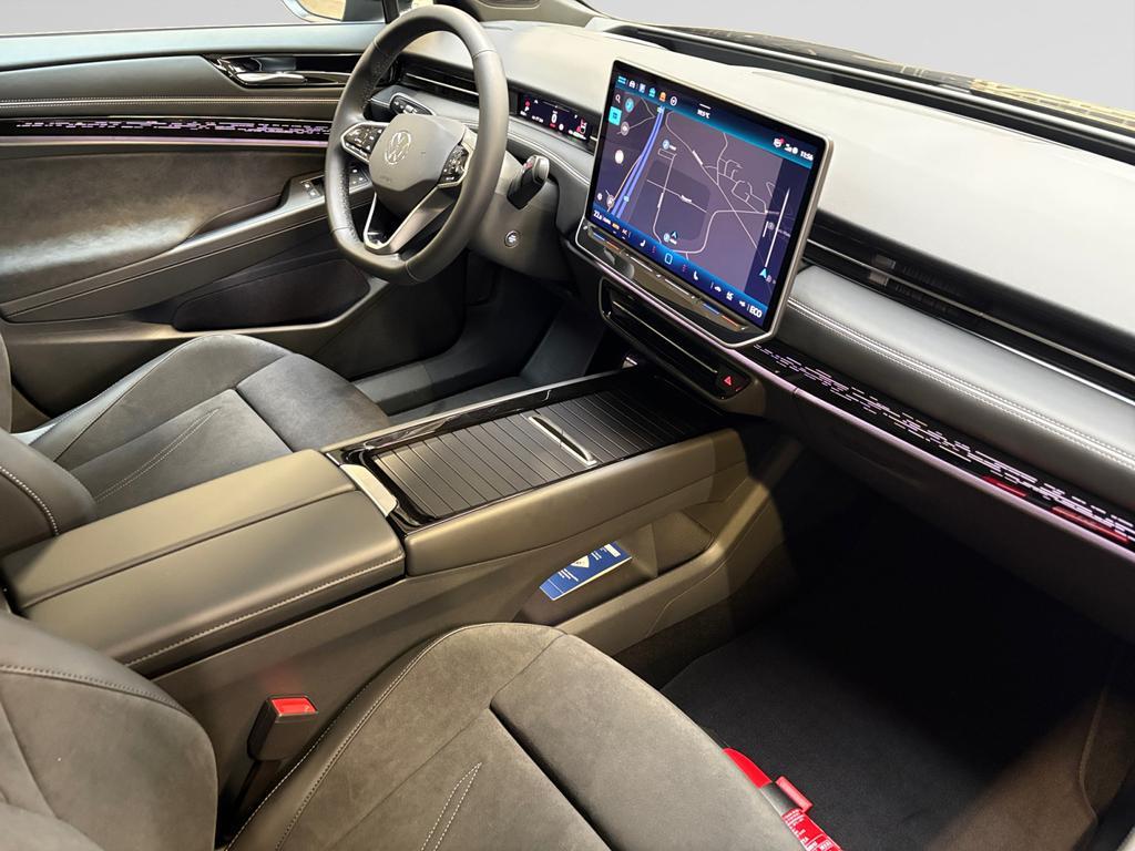 Volkswagen ID.7 ID.7 77 kWh Pro Business Premium, Automaat, Zwart, Elektrisch, https://public.car-pass.be/vhr/3357a097-576a-4753-8d1b-ae7b74583114