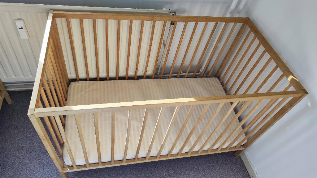 Te koop Babybed + matras, Huis en Inrichting, Ophalen