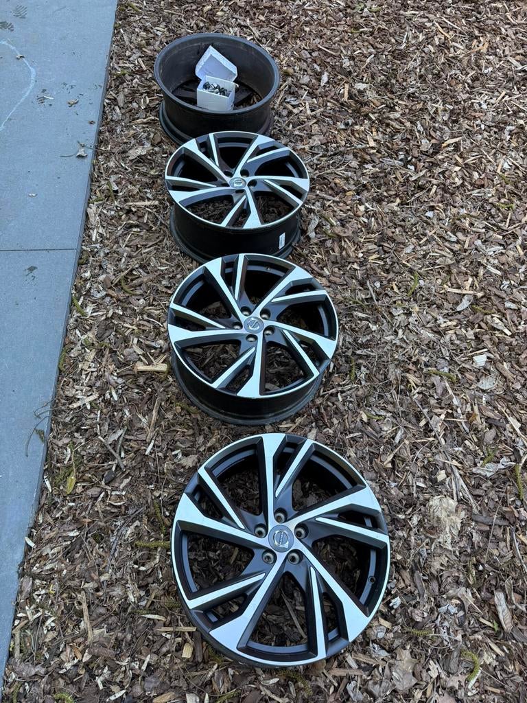 Originele Volvo XC40 R-Design 20” velgen — ongebruikt, Auto-onderdelen, Banden en Velgen, Velg(en), 20 inch, Overige, Personenwagen