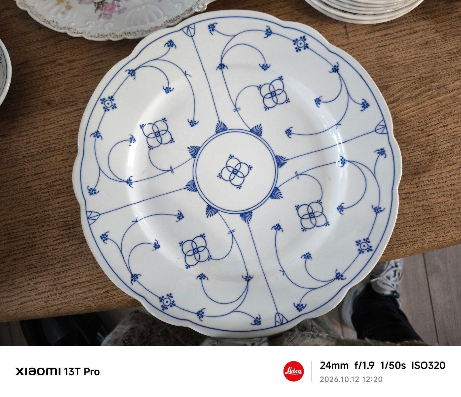 Grande assiette de service vintage, Enlèvement