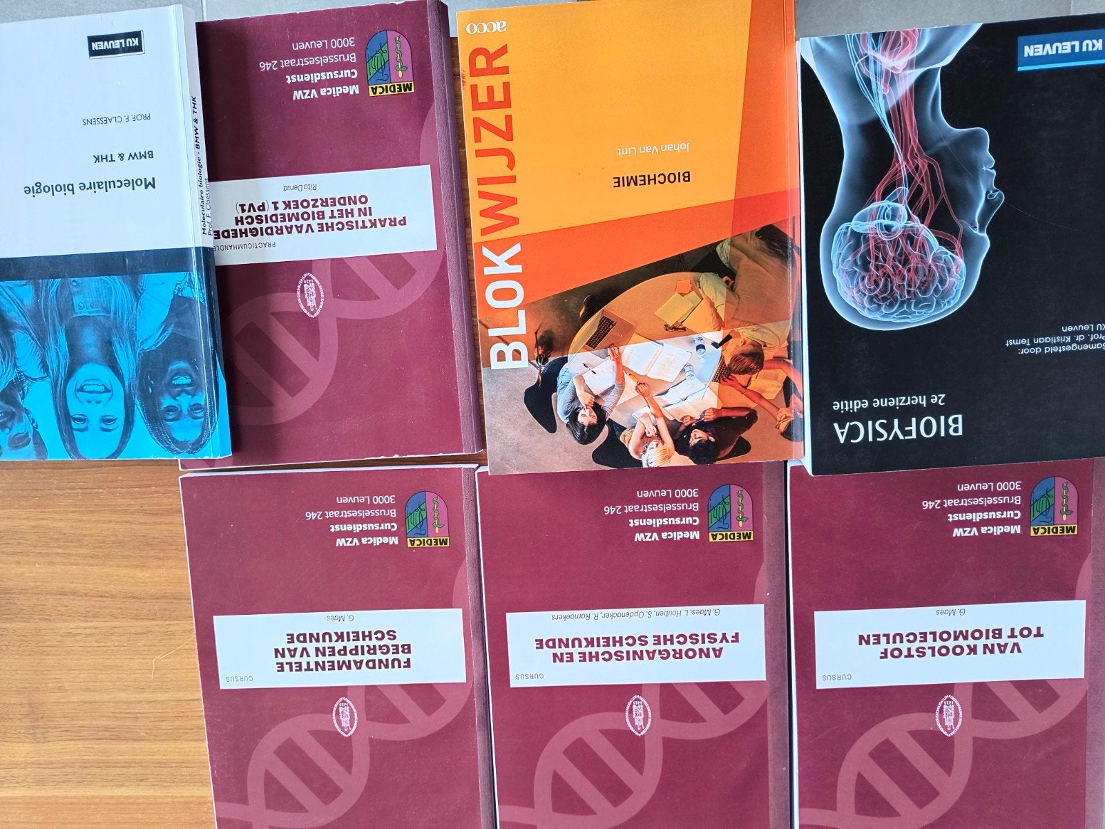 Studieboeken eerste jaar biomedische wetenschappen, Boeken, Ophalen