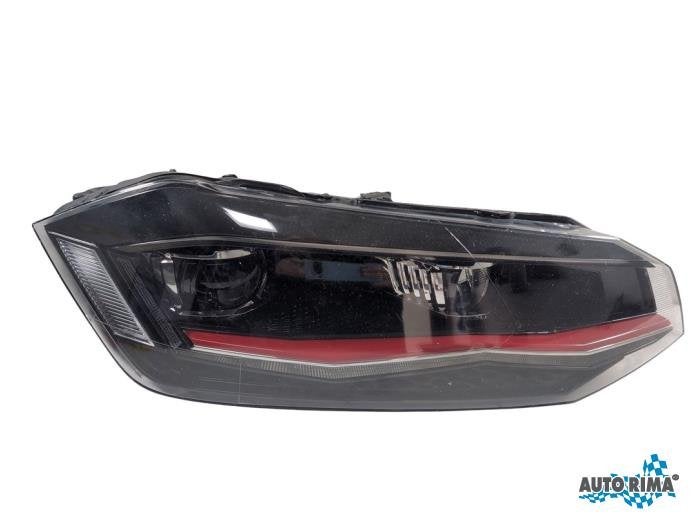Phare droit d'un Volkswagen Polo, Autos : Pièces & Accessoires, Volkswagen, -, 3 mois de garantie, Utilisé