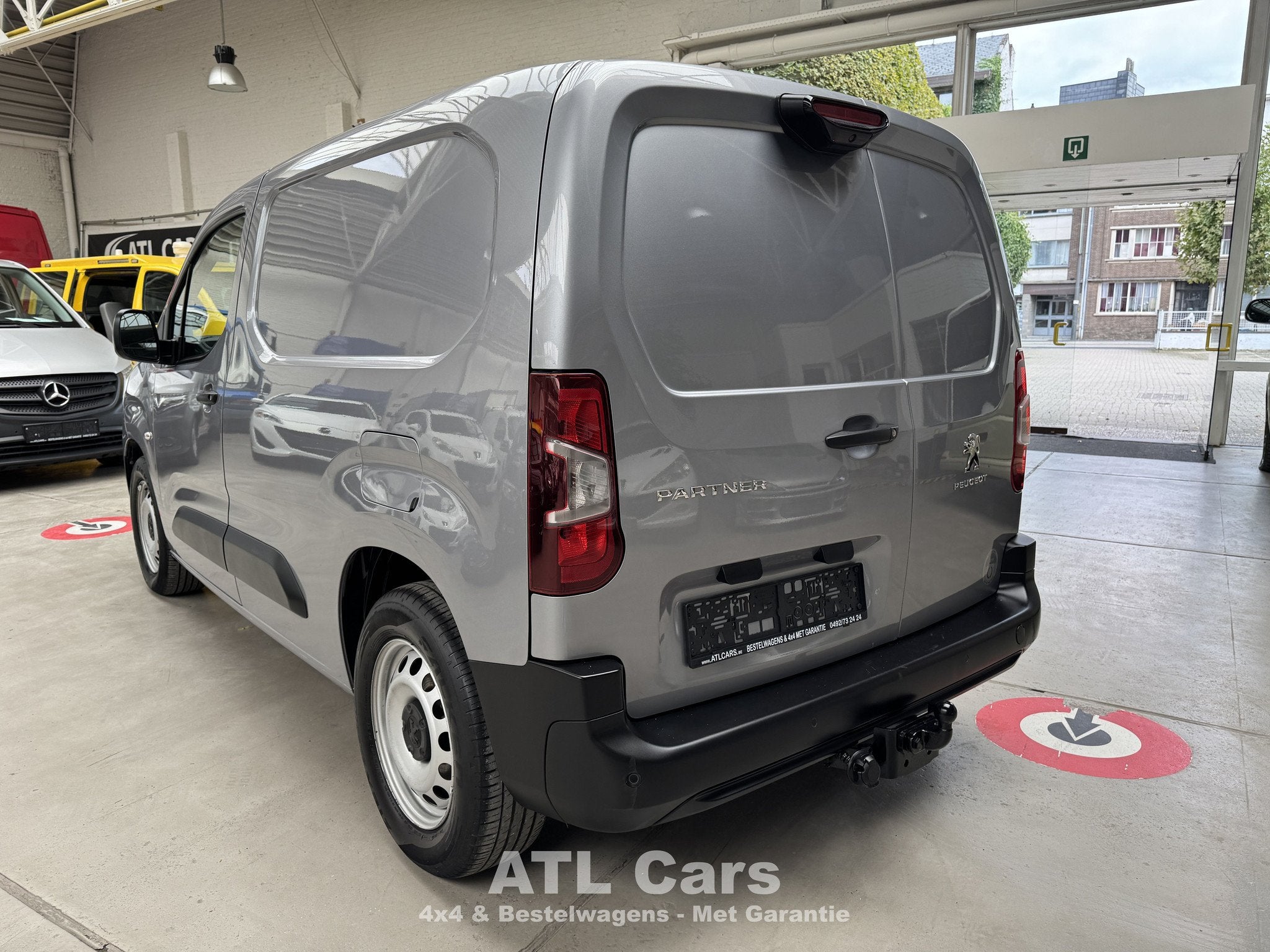 Peugeot Partner EURO 6D|1STE EIG.|LANG|CAMERA|TREKHAAK, Autos, Argent ou Gris, Achat, Entreprise, 3 places