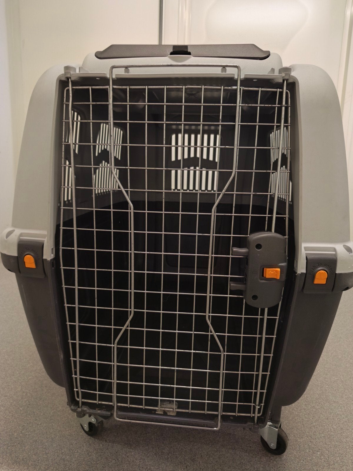 SKUDO 7 IATA plastic transport box, Dieren en Toebehoren, Ophalen