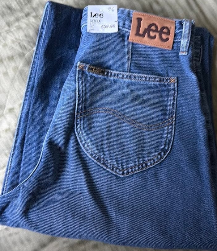Lee jeans stella high weaist maat 29/31, Kleding | Heren, Ophalen of Verzenden, Zo goed als nieuw