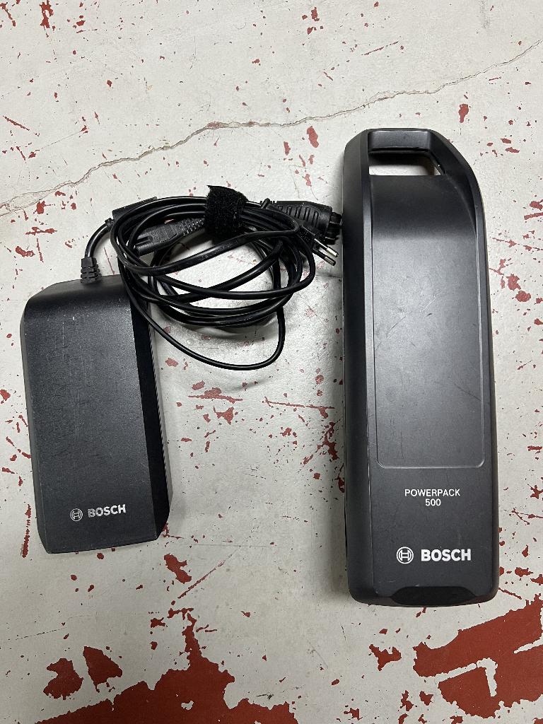 Batterie Bosch Powerpack 500W + chargeur, Fietsen en Brommers, Fietsaccessoires | Fietsaccu's, Gebruikt, Ophalen of Verzenden