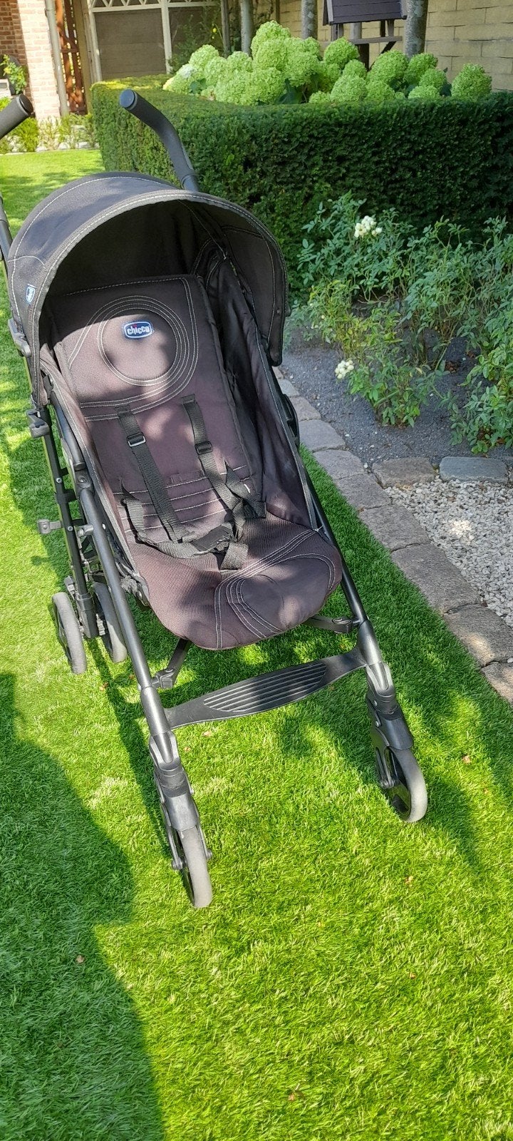 chicco  kinderbuggy inklapbaar, Ophalen, Zo goed als nieuw, Overige merken, Regenhoes