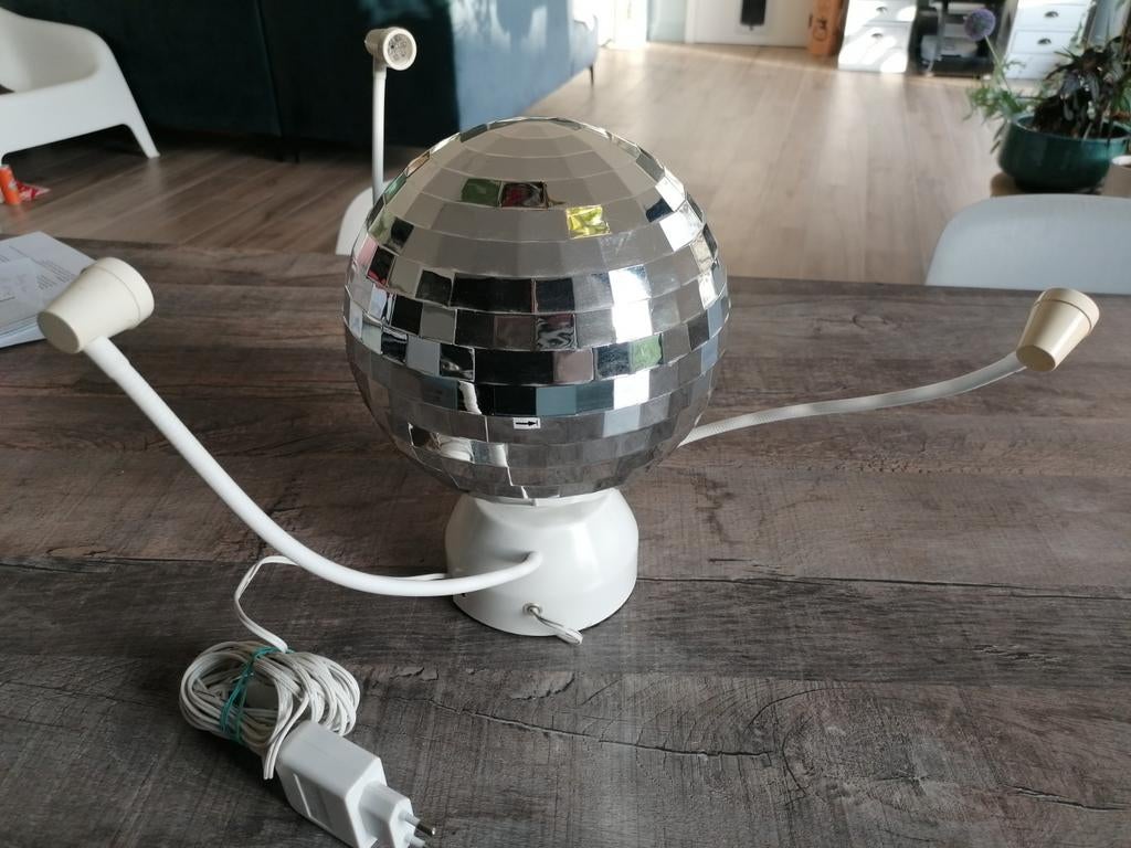 Discobal met licht, Ophalen