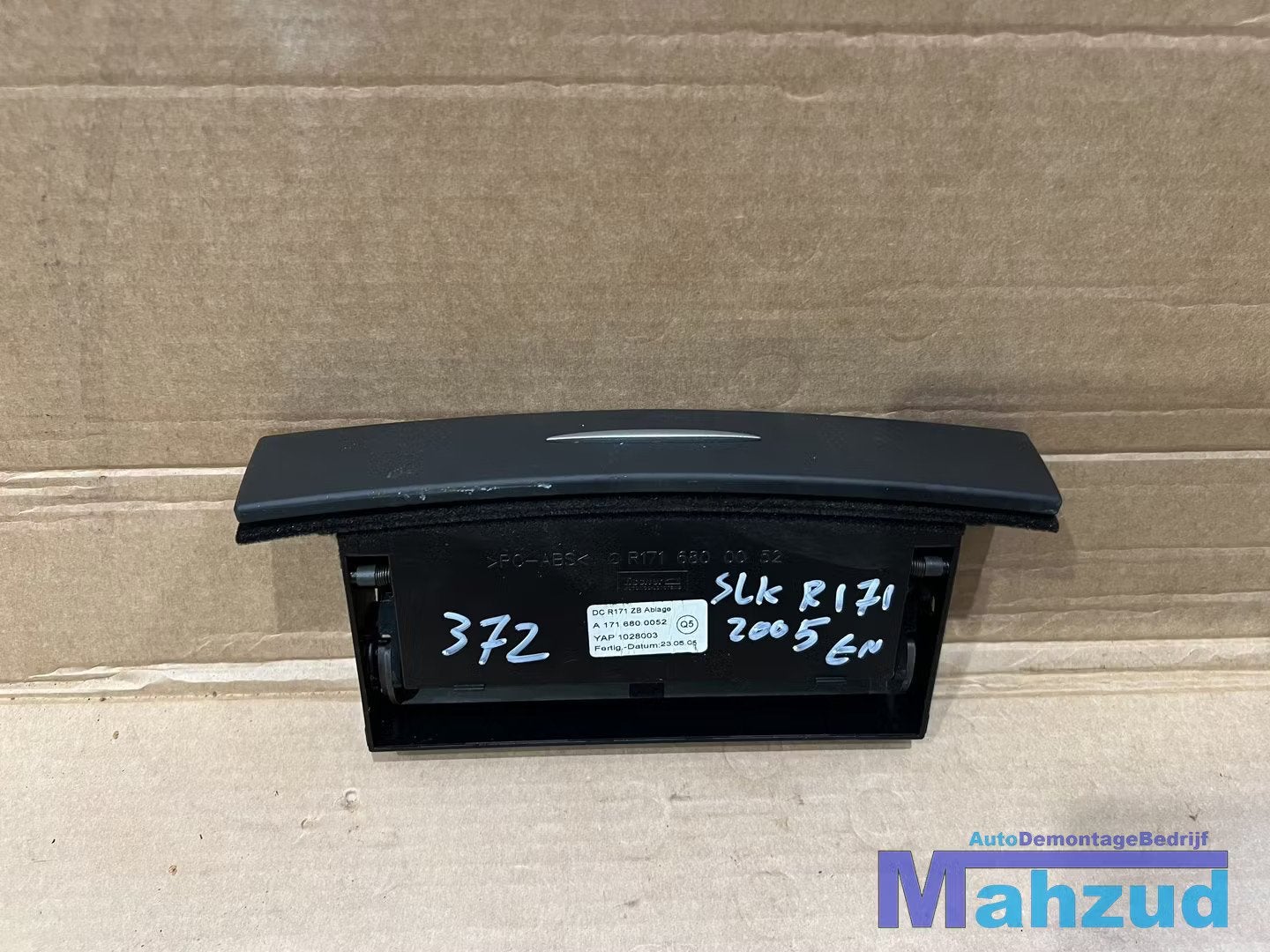 MERCEDES SLK R171 opbergvakje opbergla middenconsole 2005-20, Mercedes-Benz AG, Mercedes-Benz, Utilisé, Mercedesstrasse 120
70372  Stuttgart, DE