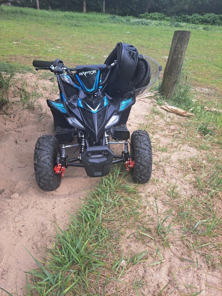 Cherche quad electrique enfant minimum 1000w en bonne état, Vélos & Vélomoteurs