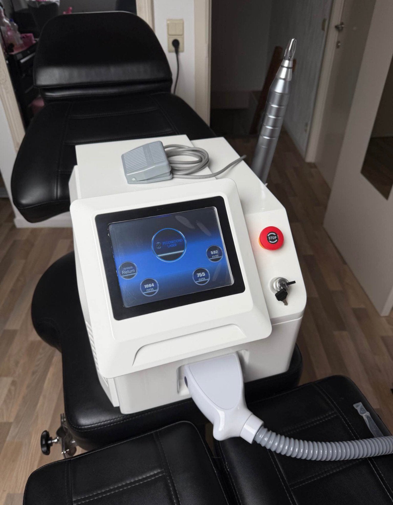 Pico laser, Enlèvement, Comme neuf