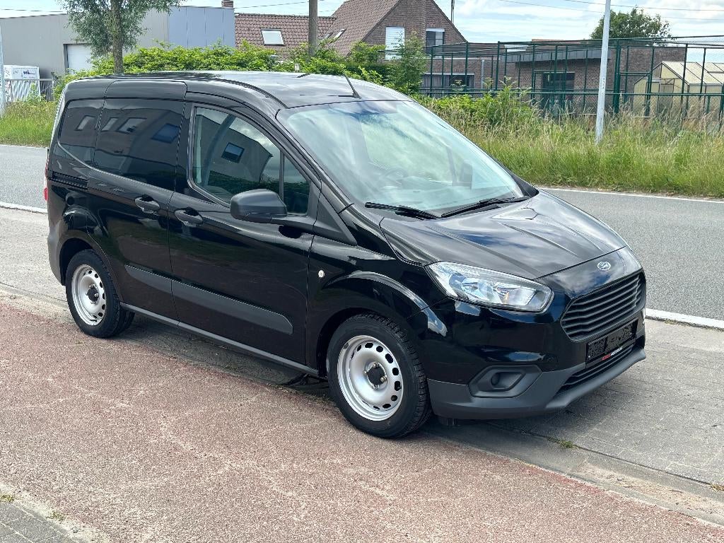 FORD TRANSIT COURRIER BTW AFTREKBAAR 80000Km 08/2020, Auto's, Ford, Euro 6, Zwart, Bedrijf, Diesel