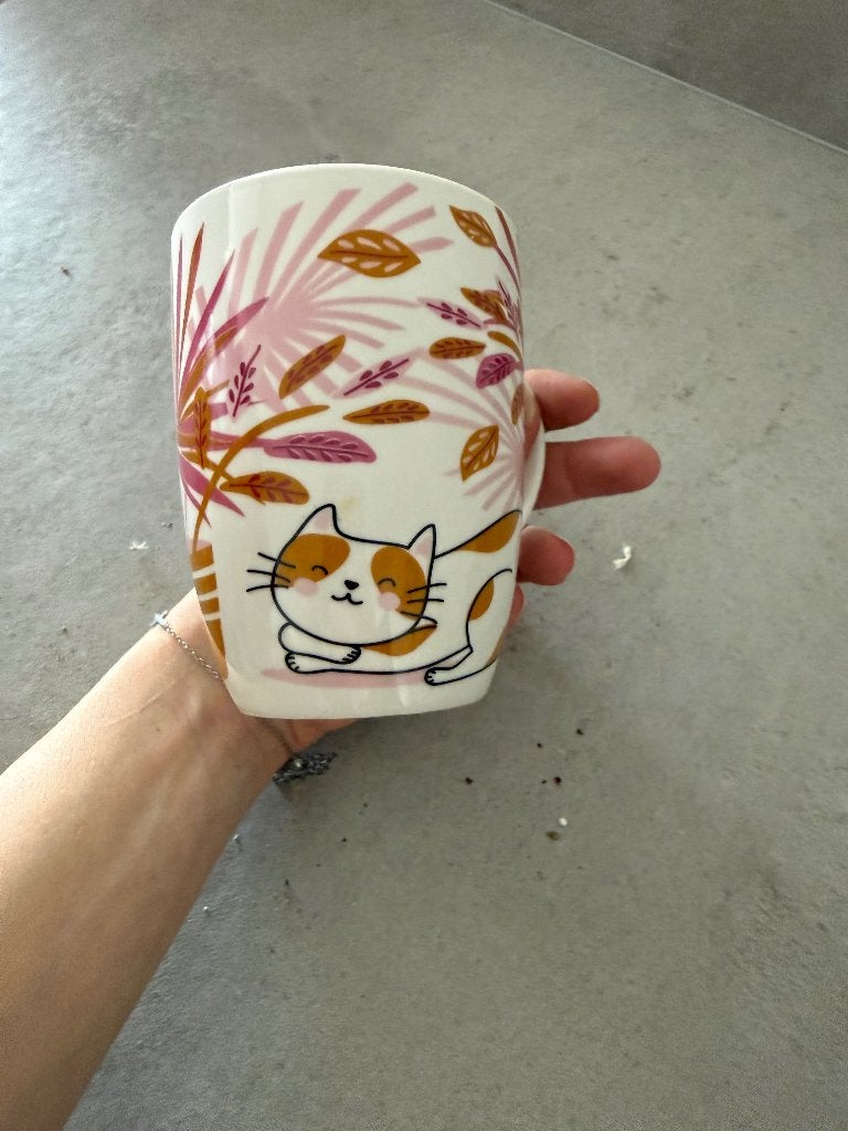 Tasse Derrière la Porte motifs chat et fleurs, Enlèvement ou Envoi, Neuf, Tasse(s) et/ou soucoupe(s)