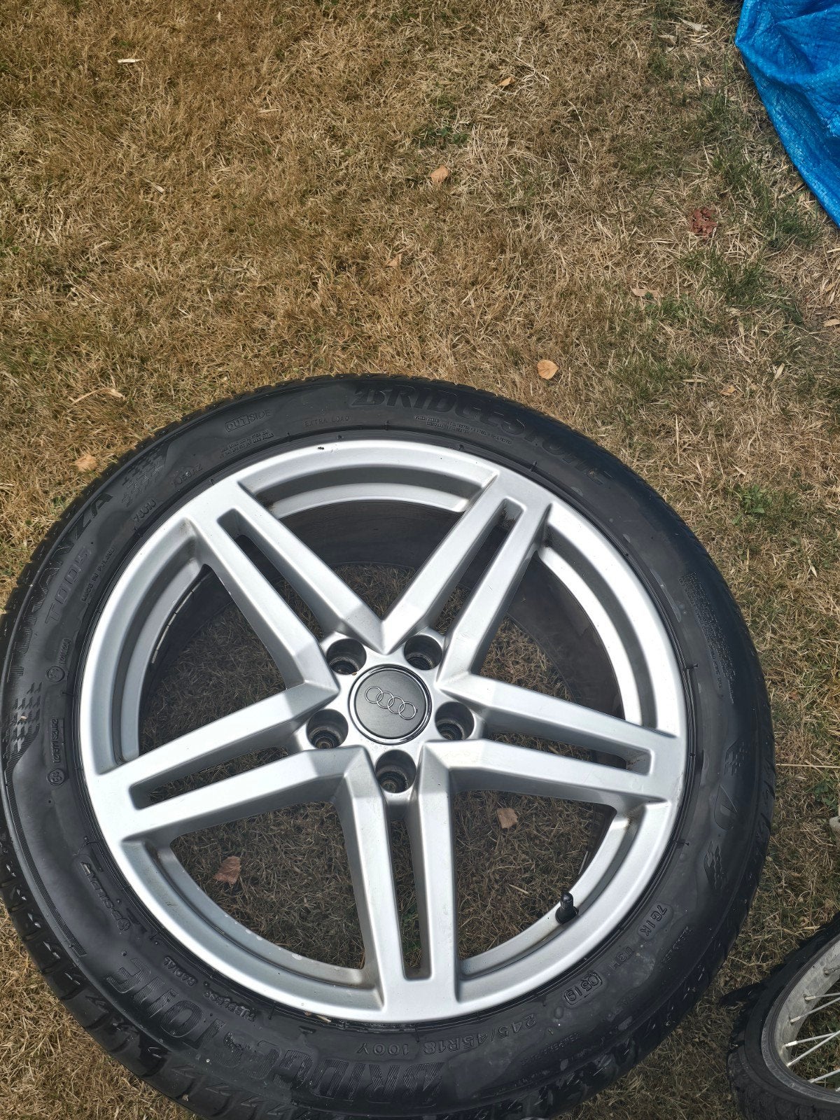 Jantes audi d'origine 18' OEM 4G0601025CP monté sur audi A6, Autos : Pièces & Accessoires, Jante(s)