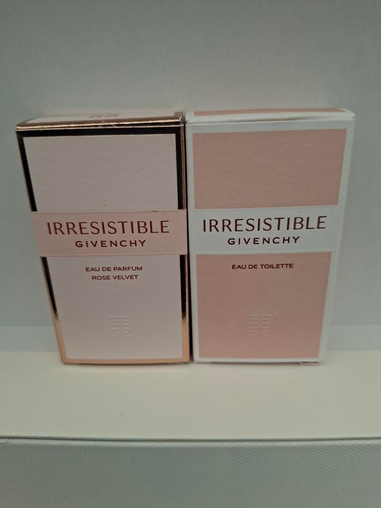 2 parfum miniaturen Irresistible Givenchy, Ophalen of Verzenden, Nieuw, Miniatuur, Gevuld
