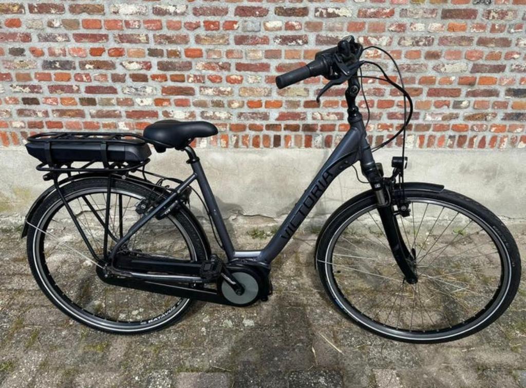 Electrische victoria middenmotor bosch active line, Fietsen en Brommers, Zo goed als nieuw, 47 tot 51 cm, 50 km per accu of meer