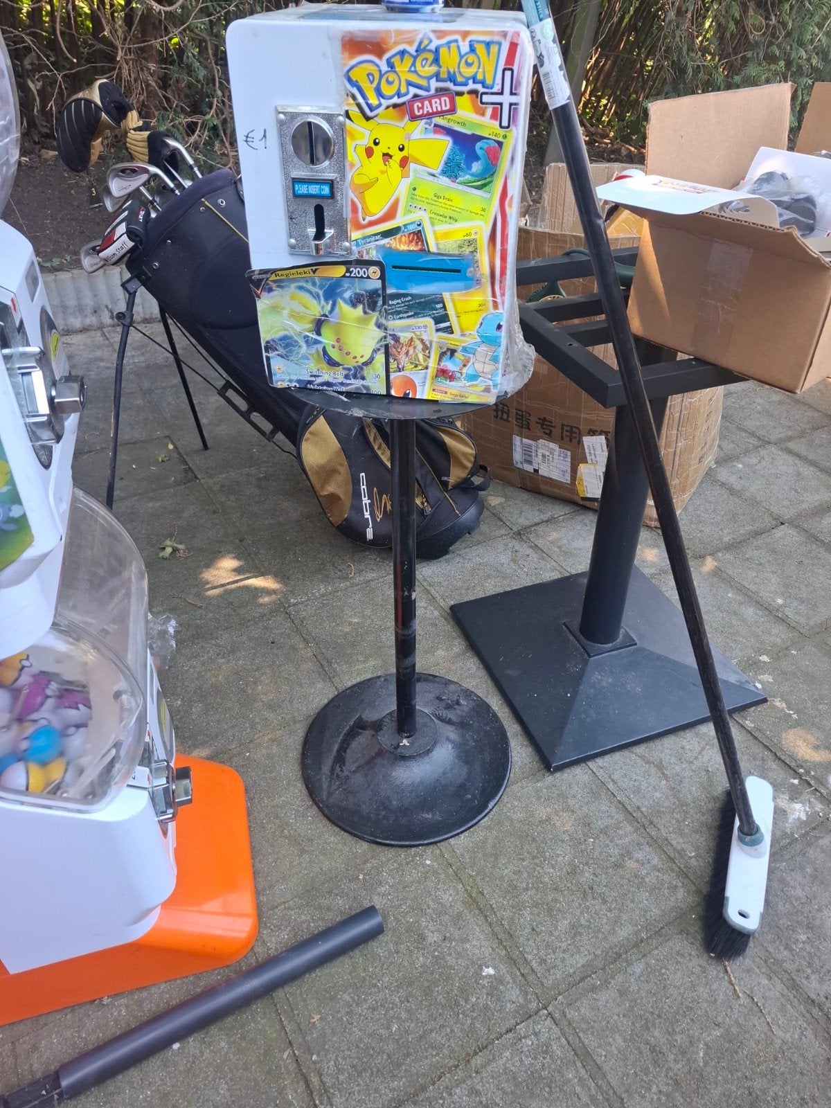 pokemon vending machine, Enlèvement