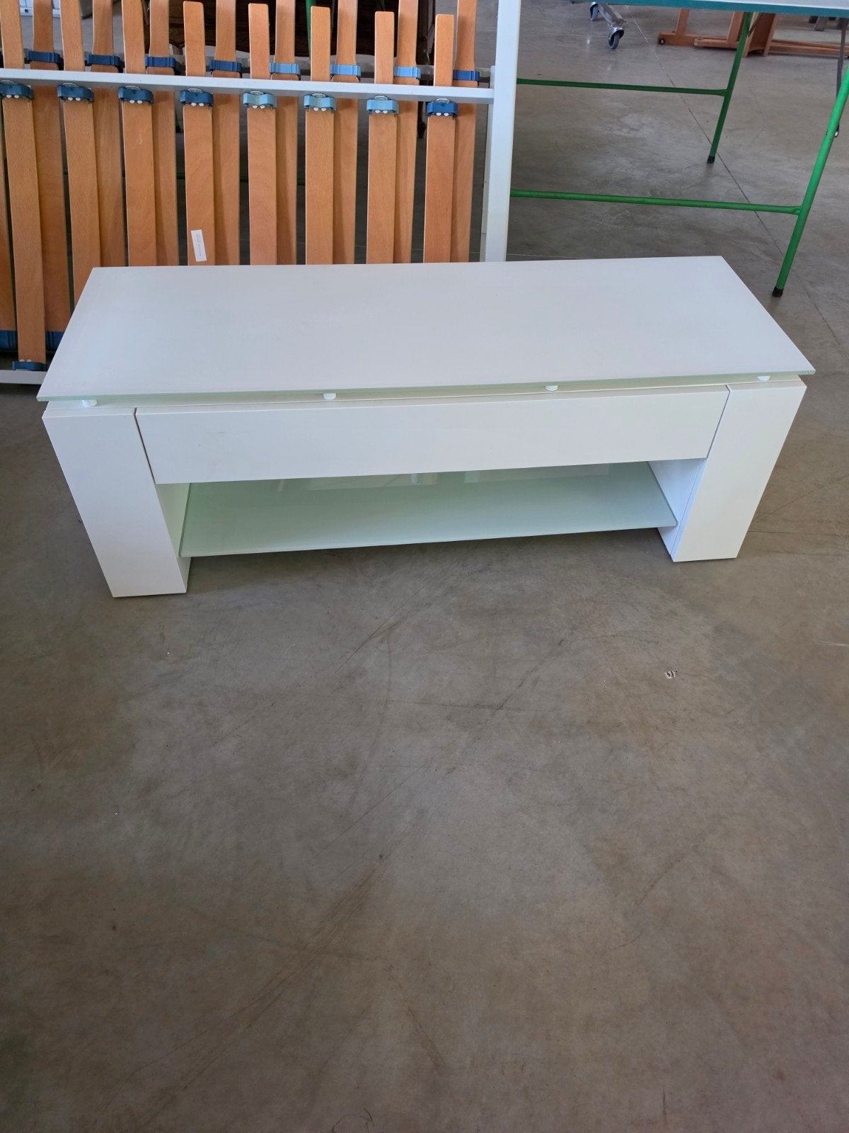 Meuble TV blanc, Maison & Meubles, Armoires | Mobilier de télévision, Enlèvement