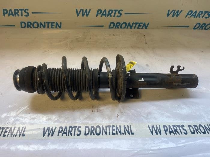 Schokdemper rechts-voor van een Volkswagen Polo, Gebruikt, -, Volkswagen, -