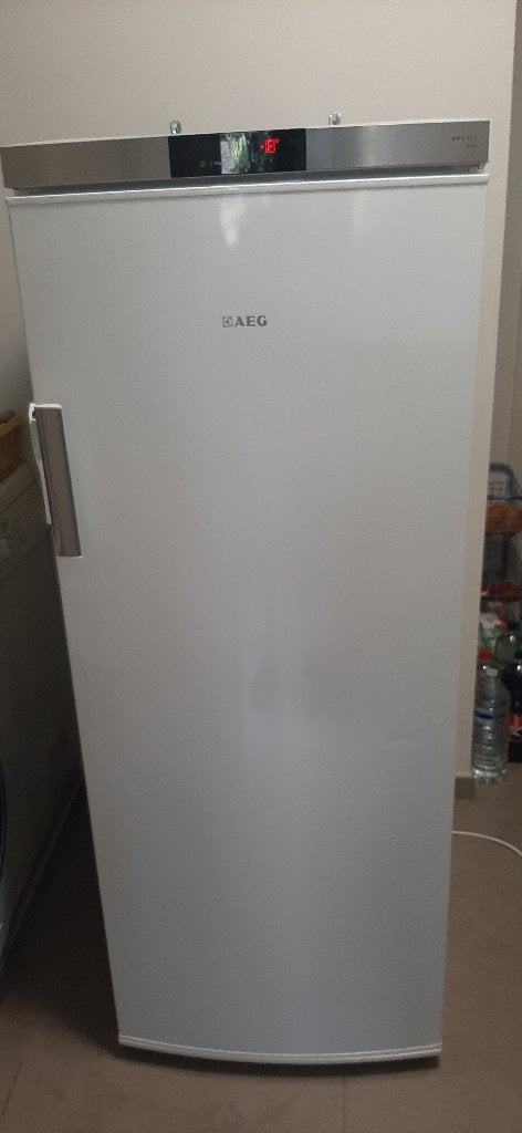 Diepvrieskast AEG, Gebruikt, Minder dan 60 cm, 140 tot 160 cm, Vrijstaand