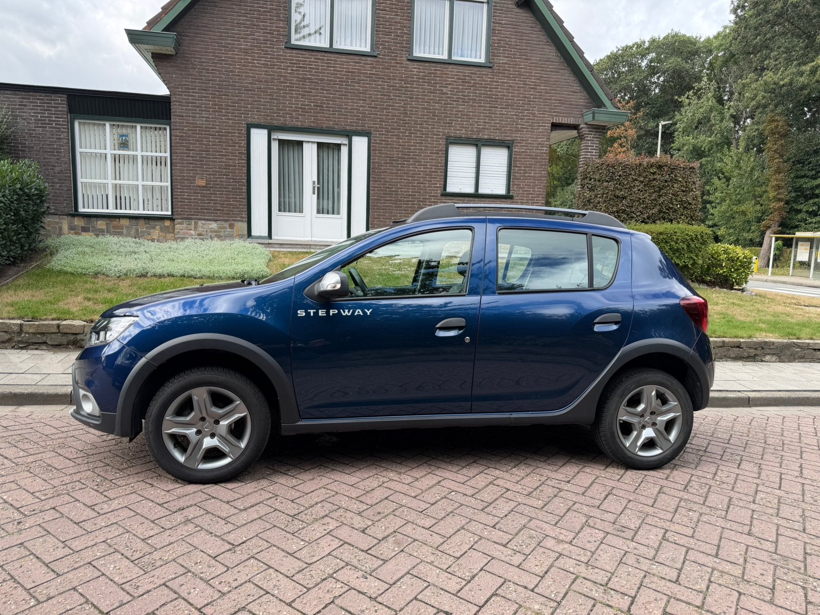 Dacia Sandero Stepway facelift 0.9TCe turbobenz Aircogekeurd, Auto's, Dacia, Dealer onderhouden, Euro 6, https://public.car-pass.be/vhr/89c95dbb-a849-4bdc-a511-71cb3f9b4eac