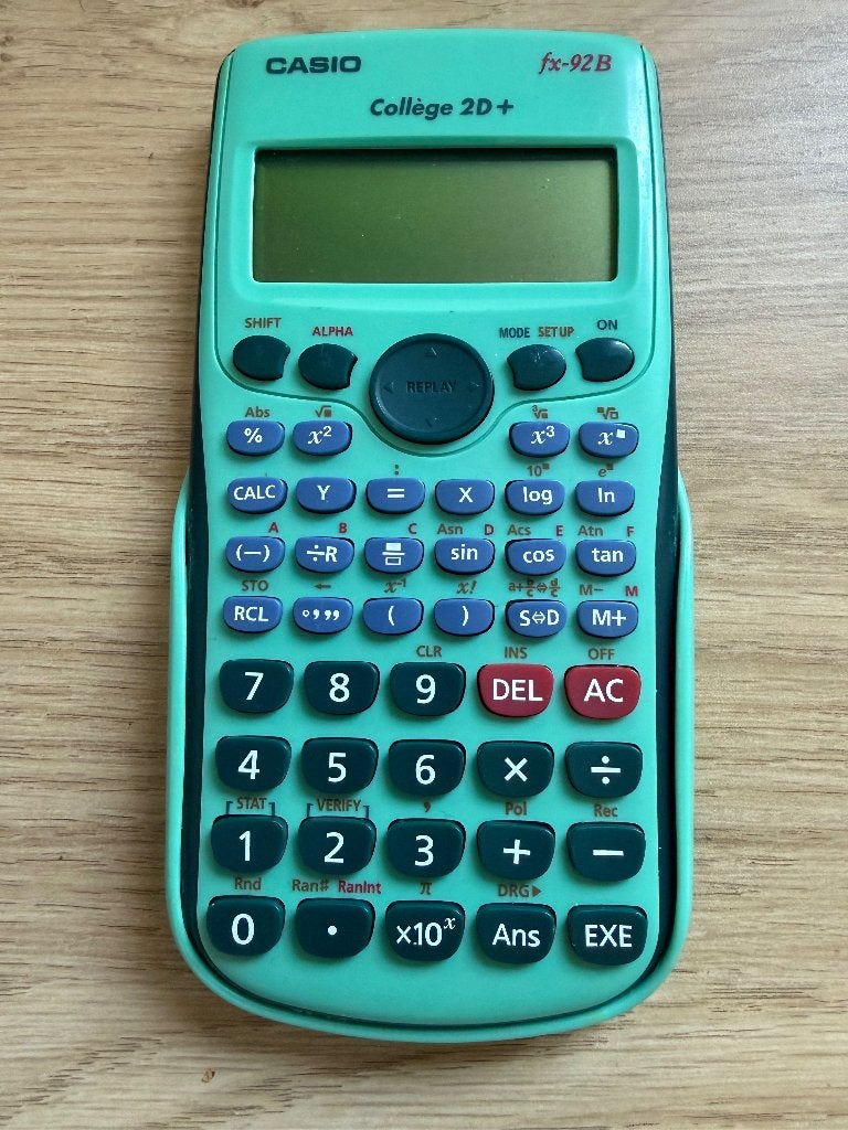 CASIO Collège 2D+ fx-92B, Ophalen, Gebruikt