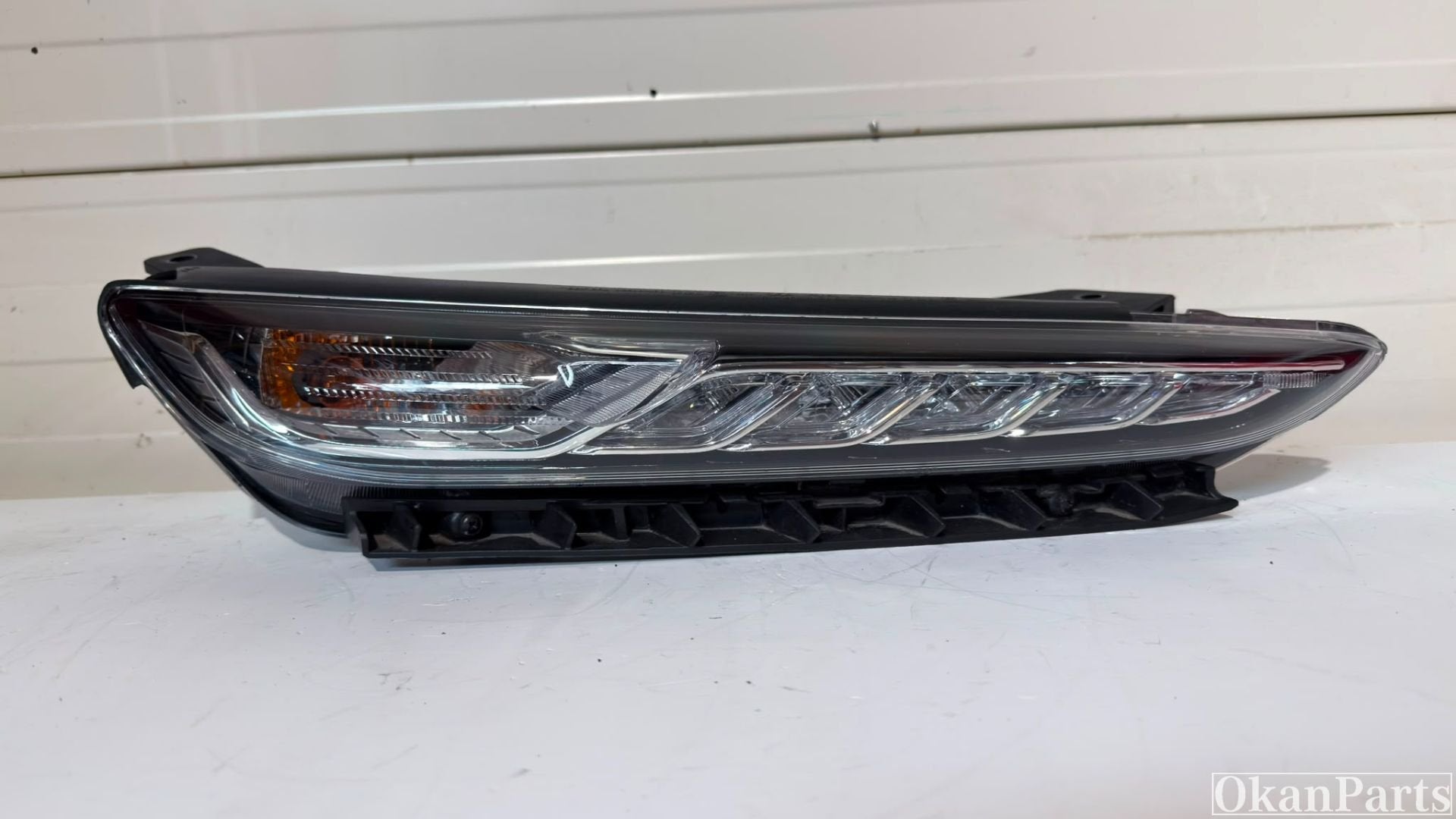 Feux de jour LED droits pour Hyundai Kona 92208J9000, Heolleung-ro 12
06797  Seoul, Info@hyundai.com, Utilisé, Hyundai