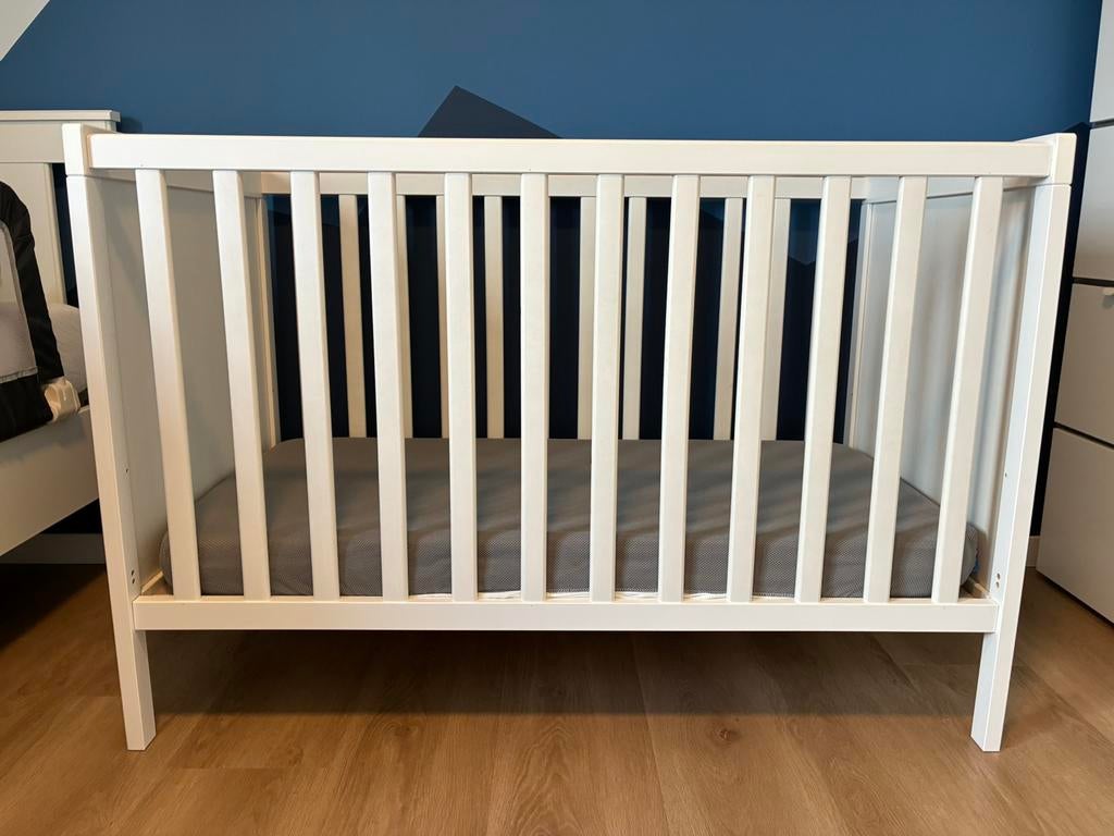 Ikea kinderbedje en matras aerosleep, Enlèvement, Comme neuf