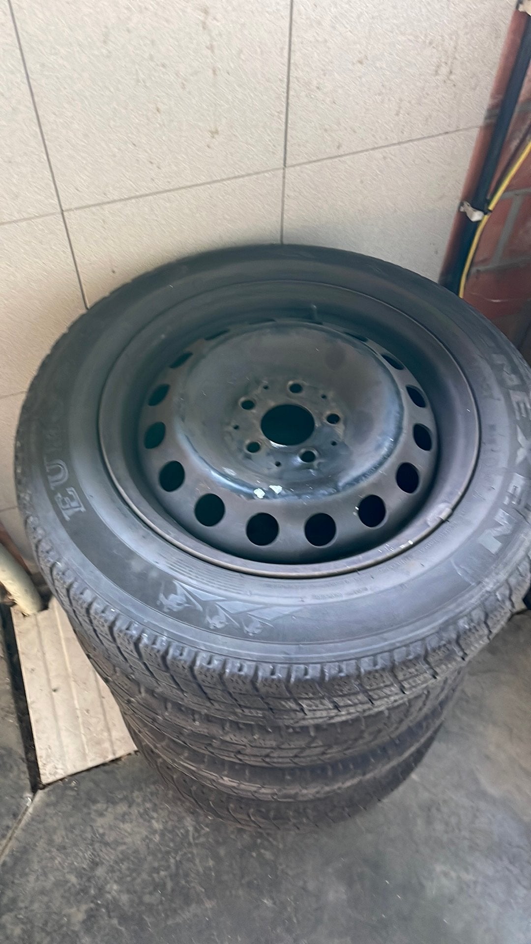 4 16” velgen met winterbanden, Auto-onderdelen, Ophalen, 16 inch, Banden en Velgen, Winterbanden