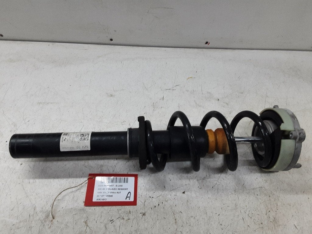 AMORTISSEUR OU ABSORBEUR DE CHOC AVANT DROIT A4 Avant (B9), Mevr. I. Hauben, Audi, Utilisé, Rue de l'Espoir 34 34
4030  GRIVEGNÉE, BE