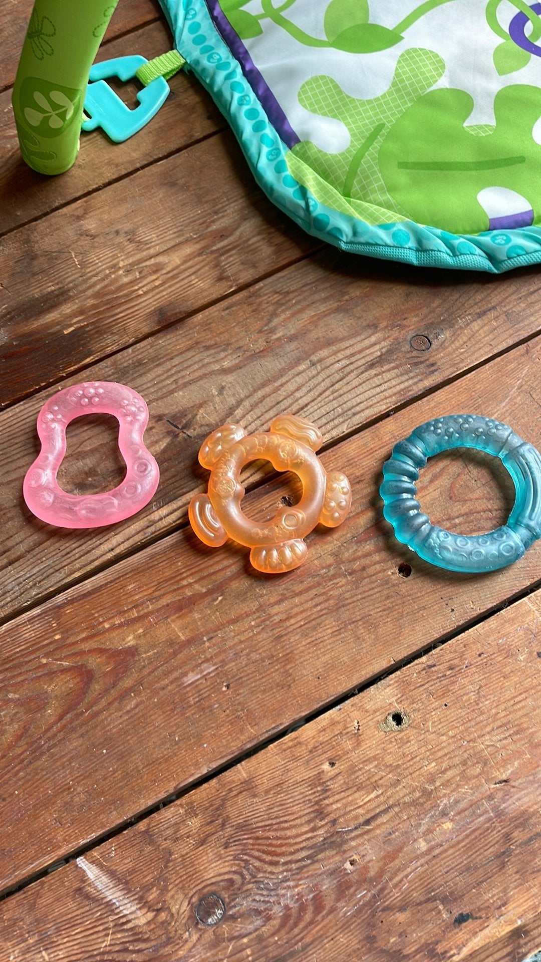 3 anneaux de dentition pour bébés, Enfants & Bébés, Jouets | Jouets de bain, Enlèvement, Comme neuf