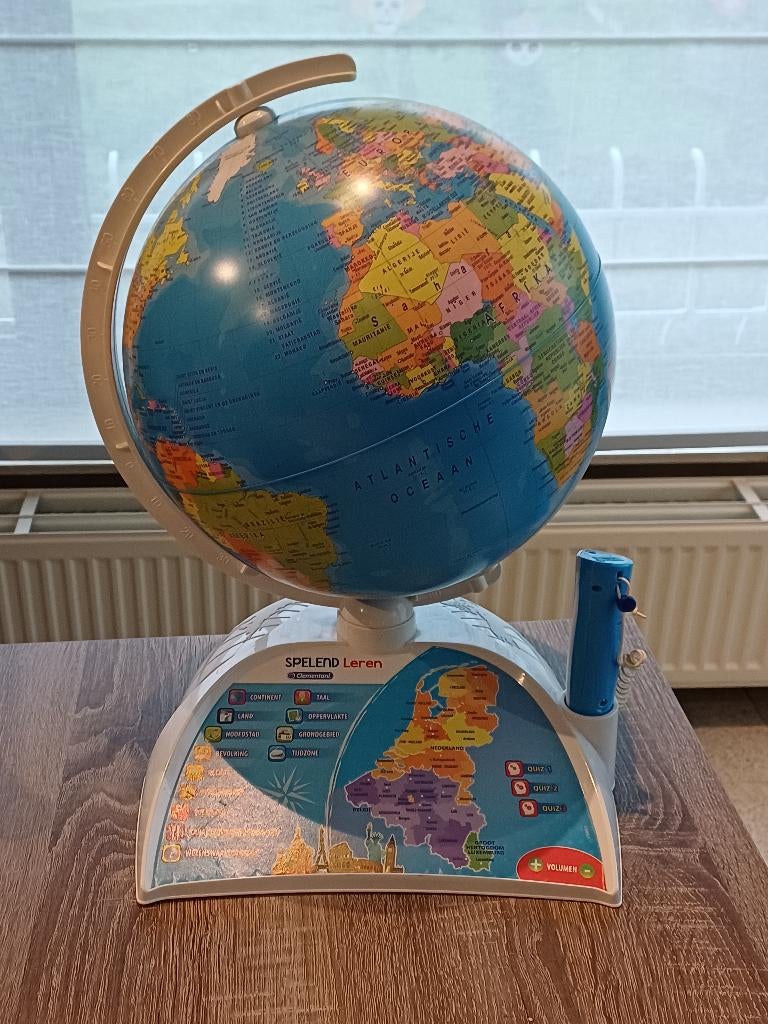 Interactieve wereldbol Clementoni, Ophalen, Zo goed als nieuw, Ontdekken, Met geluid