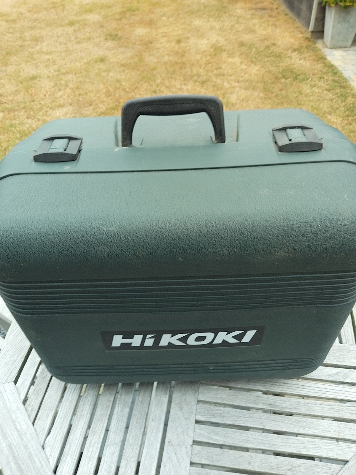 cirkelzaag hikoki, Doe-het-zelf en Bouw, Ophalen, Cirkelzaag, 70 mm of meer, Zo goed als nieuw