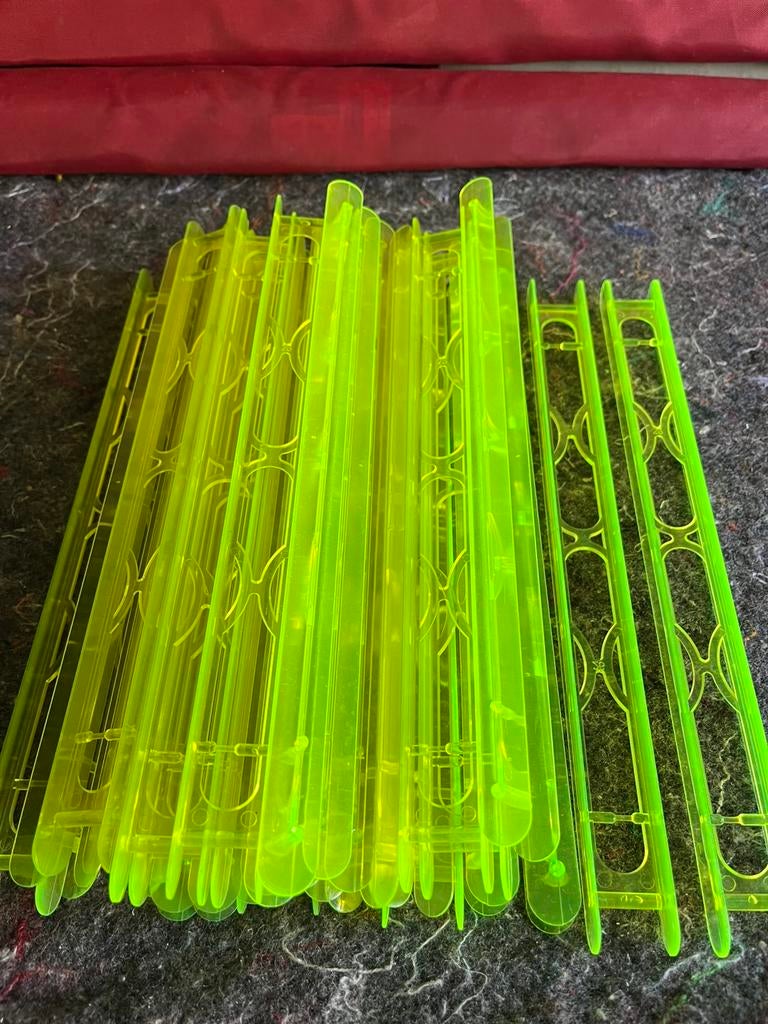 Tuigenlatjes witvislijnen, 26cm, fluo, 25st, als nieuw, Ophalen of Verzenden, Zo goed als nieuw