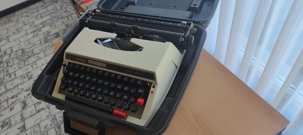 Vintage Brother draagbare typemachine met originele koffer, Ophalen