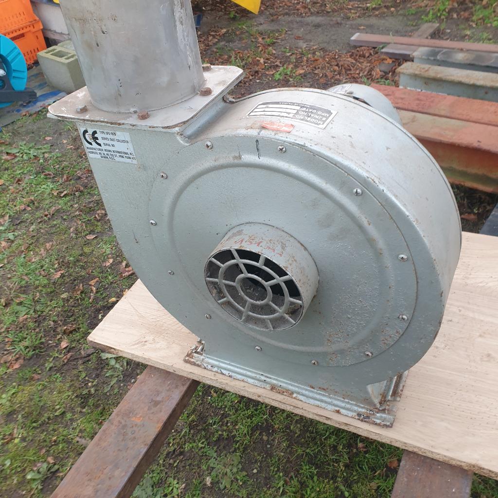 Buis stofafzuiging, Zakelijke goederen, Machines en Bouw | Houtbewerking, Ophalen