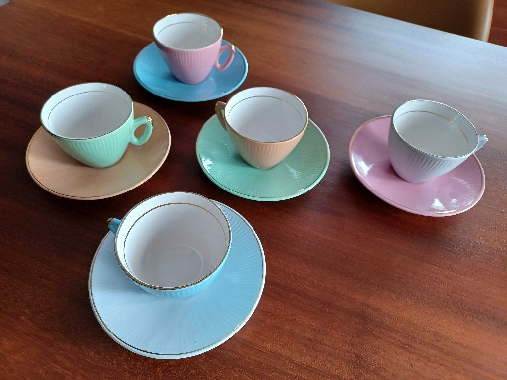 VINTAGE tasse sous-tasse vaisselle, Antiquités & Art, Antiquités | Services (vaisselle) pièces, Enlèvement