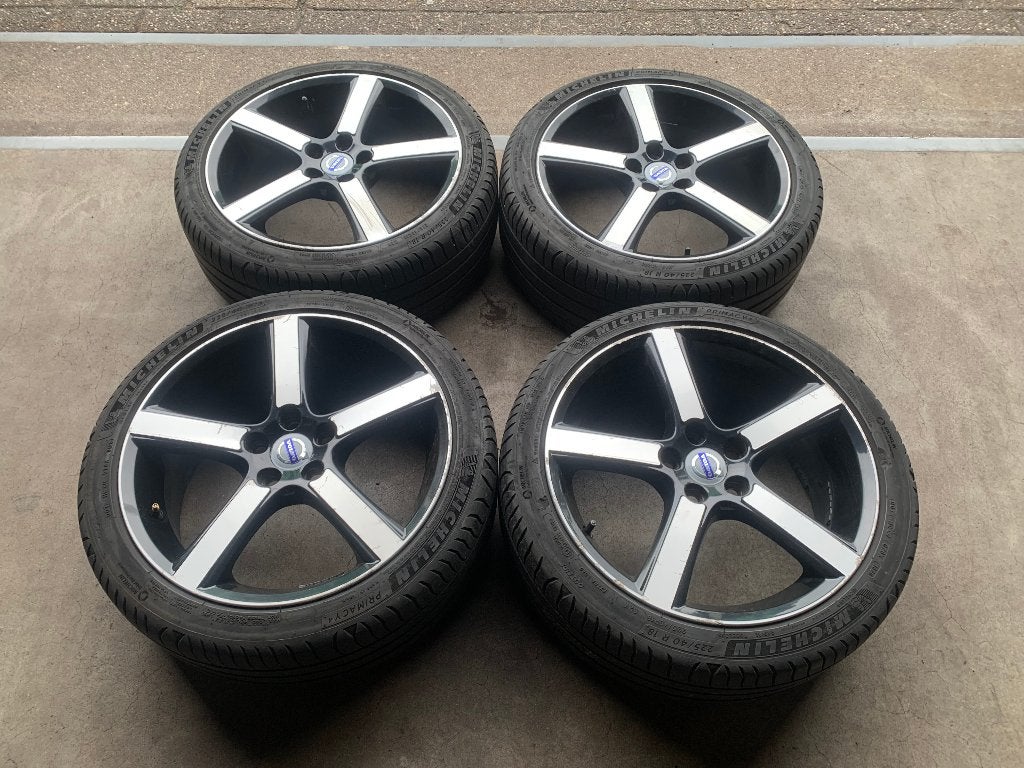 OEM VOLVO V40 V50 C30 MIDIR VELGEN + BANDEN 225 40 R18, Autos : Divers, Outils de voiture, Utilisé, Enlèvement ou Envoi