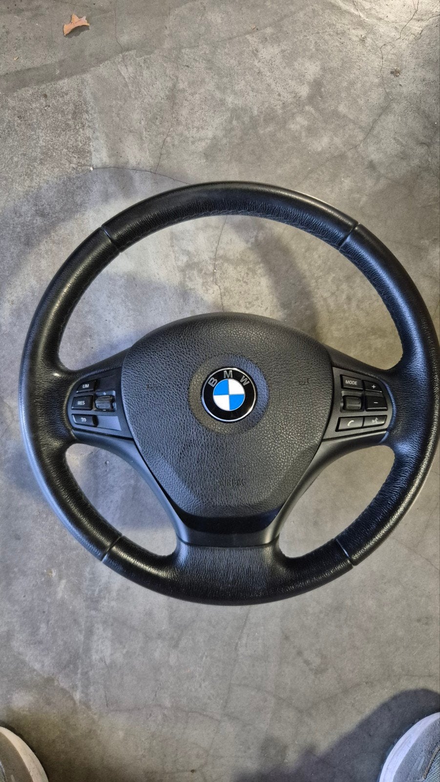Volant BMW F20 d'origine avec airbag ok.
Compatible avec plu, Enlèvement, BMW