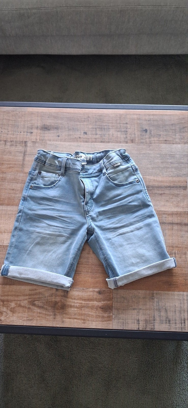 Shorts maat 146, Ophalen