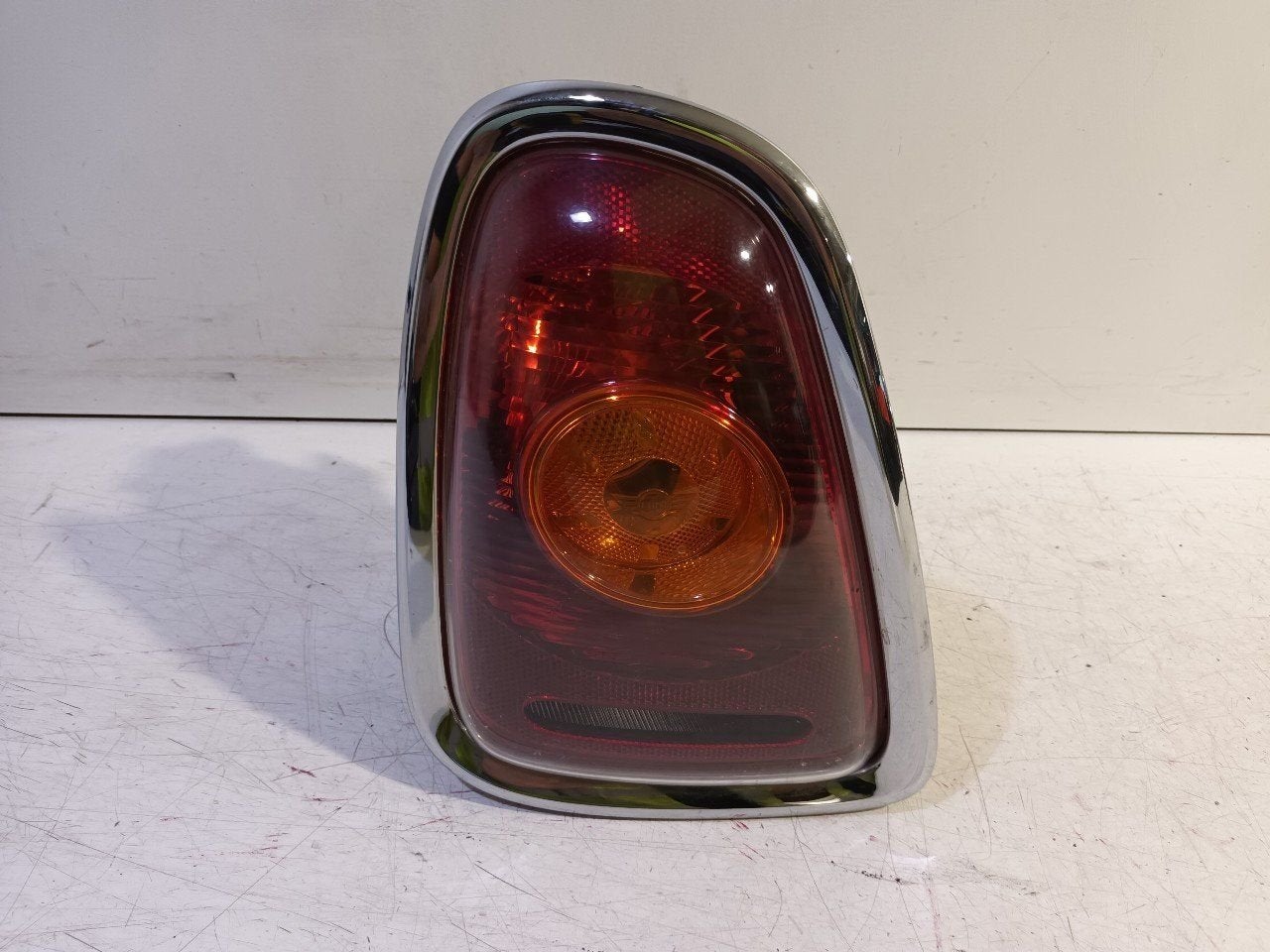 Achterlicht links buiten Mini Mini, Auto-onderdelen, Onderdelen@venauto.nl, Van der Ven Autorecycling B.V., Gebruikt, Ettenseweg 76, 4706 PB Roosendaal, The Netherlands
