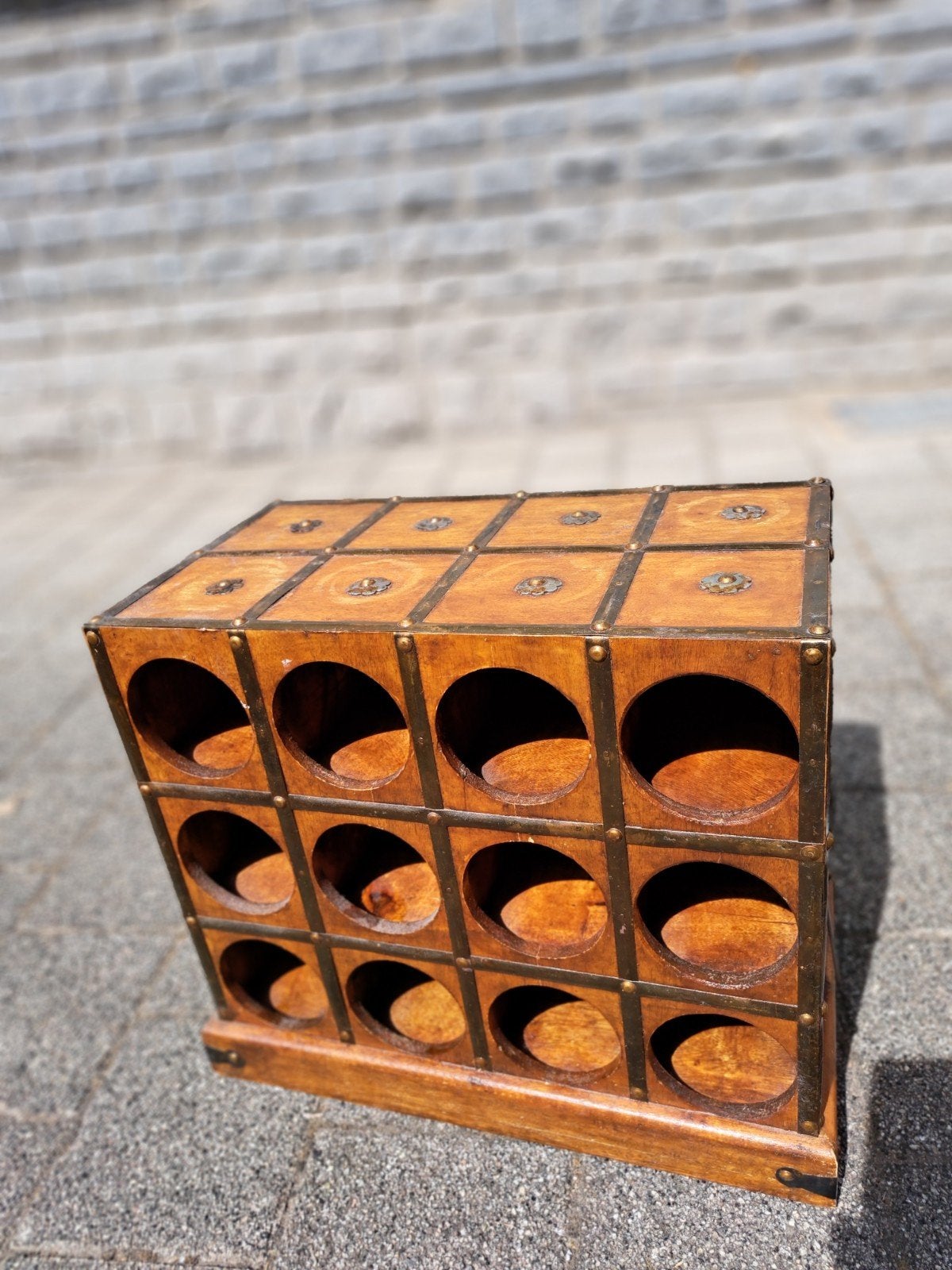 un casier à vin (range-bouteilles)en bois de style artisanal, Enlèvement, Bois